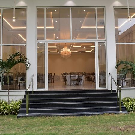 The White Lotus Hotel Gaya Exterior foto