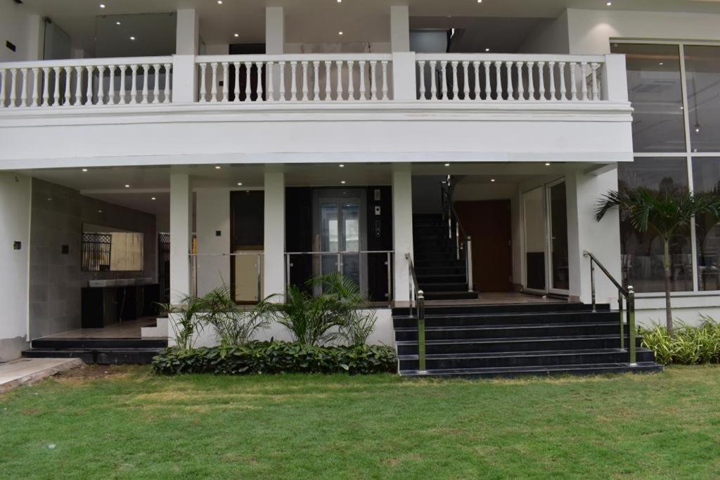 The White Lotus Hotel Gaya Exterior foto